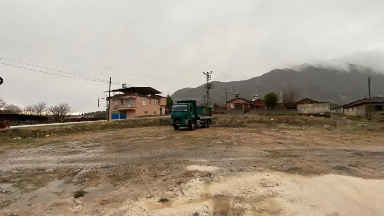 Burdur’da DSİ Kepçesi Gece Yarısı Çalındı! Define İddiası Sarstı 5